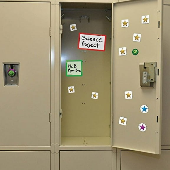 StoreSMART Gold Star Magnet - 1 1/4" Square - 100-Pack - GLDSTR125-100