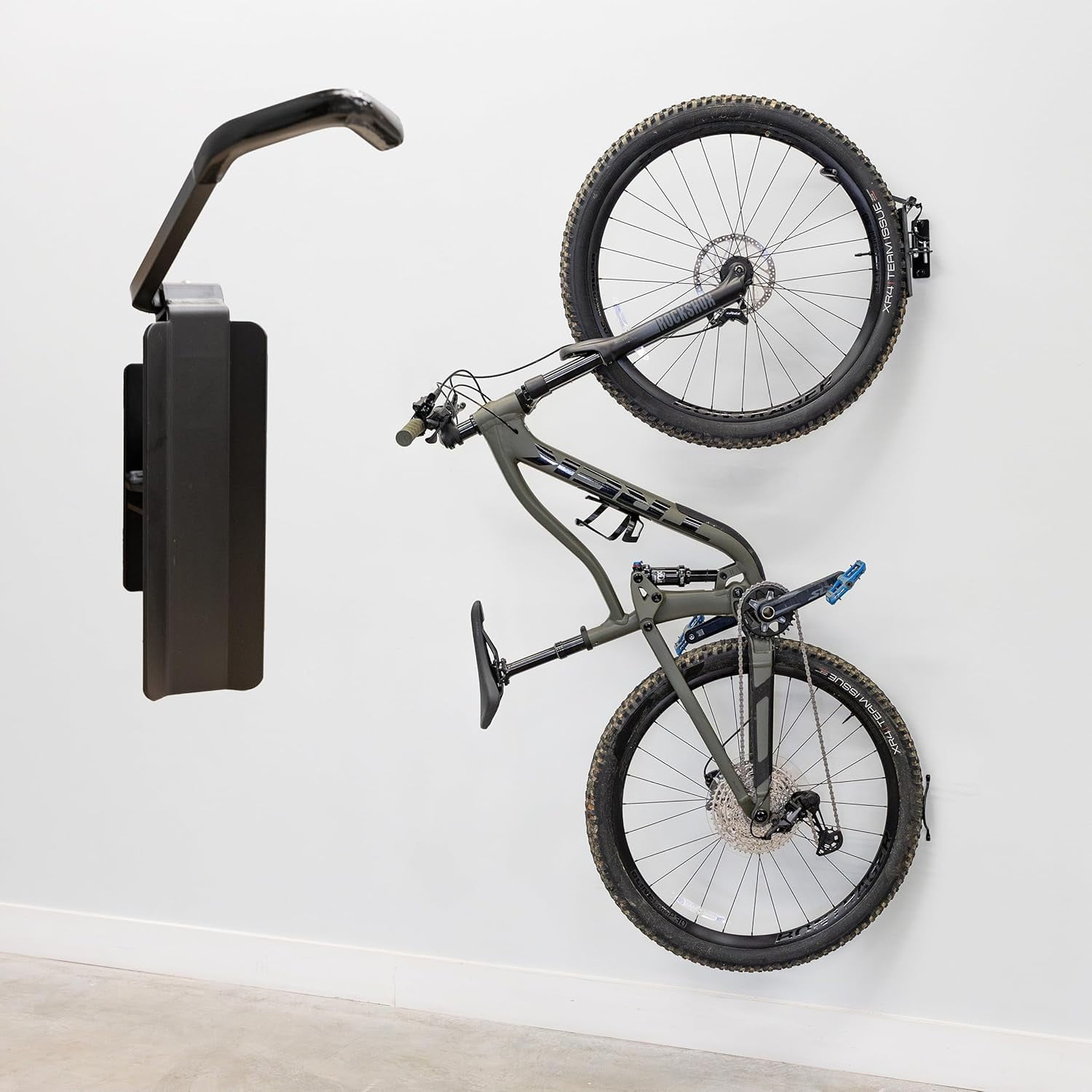Black Steel Swivel Wall Mount Bike Storage Rack