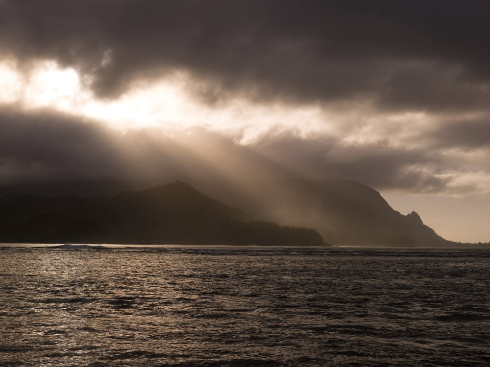 Storm Clouds Hanalei Bay Kauai Hawaii Canvas Art - Keith Levit Design Pics (36 x 26)