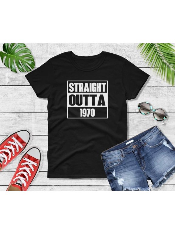 Straight Outta 1970 53rd Birthday Celebration Graphic Gift Design T-Shirt
