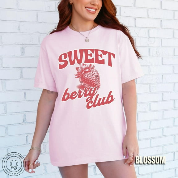 Strawberry Shirt, Strawberry Lovers Tee, Retro Berries Shirt, Strawberries Gift For Her, Sweet Strawberry Social Club Shirt