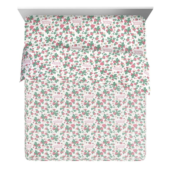 Wildbrain Strawberry Shortcake Berry Meadows 4 Piece Full Size Kids Sheet Set - Soft Kids Bedding