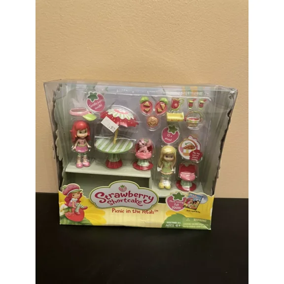 Strawberry Shortcake Picnic in The Petals, 2009, NIB, Hasbro.