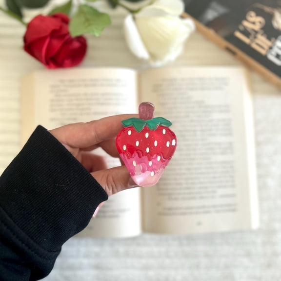 Strawberry e-reader/phone grip