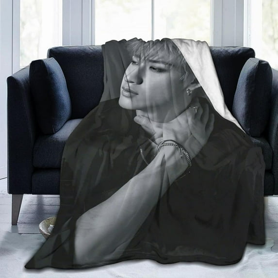 Stray Kids Blanket Super Soft Stray Flannel Throw Bangchan Blanket Kids for Bed Sofa Office Knee pad,Bed car Camp Beach Blanket Throw Blankets 50"X40"