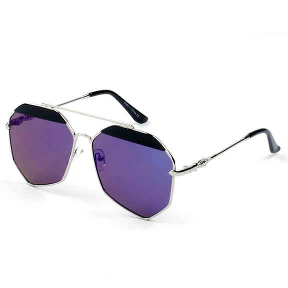 Street Daily Polarized Sunglasses - Engraved Temple Details Define Street Style