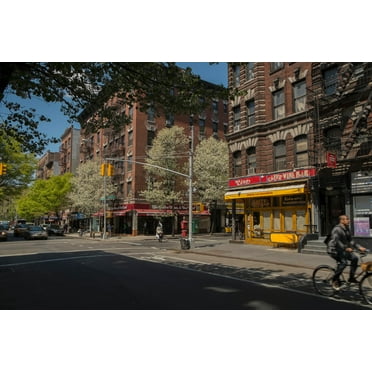 Street Scene in Greenwich Village New York City Photo Photograph Cool Wall Art Print Poster 18x12