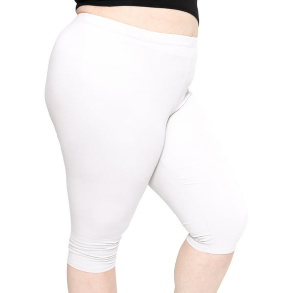 Stretch Is Comfort Women's Polyester Plus Size Knee Length Leggings White 3X