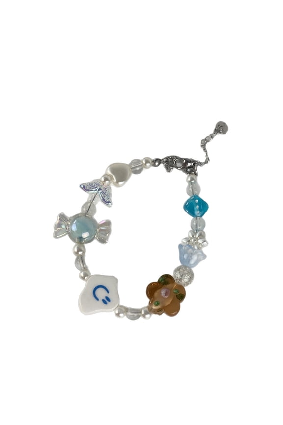 Stretchy Cloud Bead Bracelet With Playful Flower Heart Accent Soft Comfortable Wear Wristband For Daily Outfits