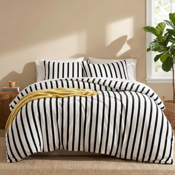 Striped Comforter Set Queen Size Luxury Milk Fleece Comforter Set Soft Velvet Feel Fluffy Bedding 3 Pcs Modern Stripes Pattern King Size Bed Set for All Seasons 1 Comforter 2 Pillowcases 250g Microfi