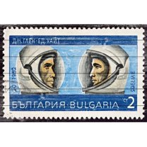 Strong Resolve Painting Print on White Wood