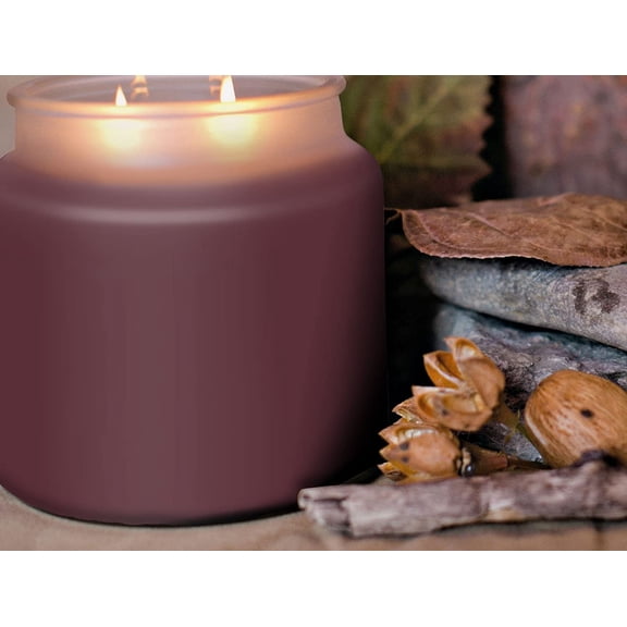 Strong Scented Candle Authentic Cranberry Spice 16oz Soy Candle