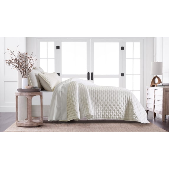 Studio 16, Toronto - Lana Silky Tencel 3-Piece Quilt/Coverlet Set (King) - Ivory