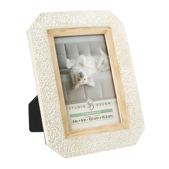 Studio Decor Picture Frame - Expressions Natural Contrast w/ Easel - Light Gray - 4" x 6" - 1-Pack