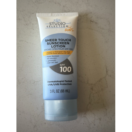 Studio Selection Sheer Touch Sunscreen Lotion Broad Spectrum SPF 100 (3 oz)