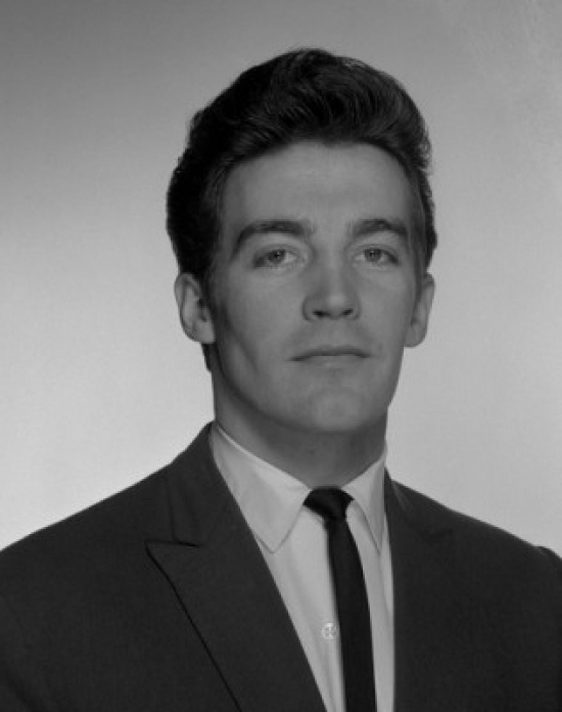 Studio portrait of businessman Canvas Art - (18 x 24)