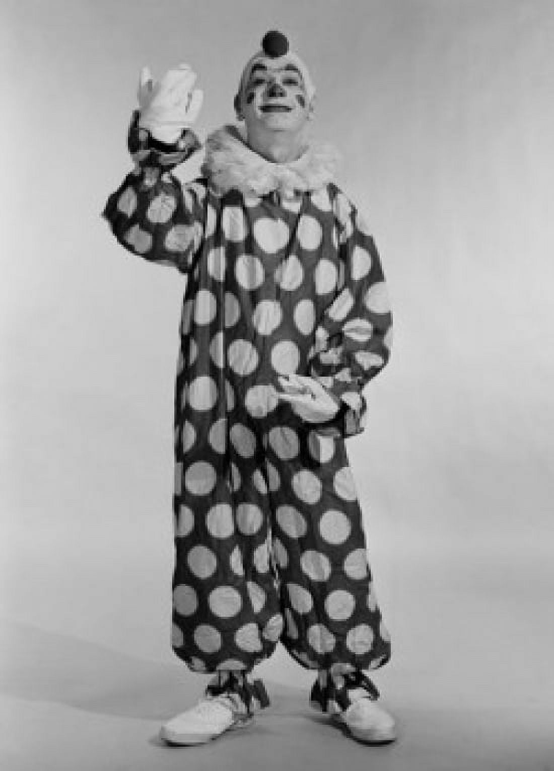 Studio portrait of clown Canvas Art - (18 x 24)