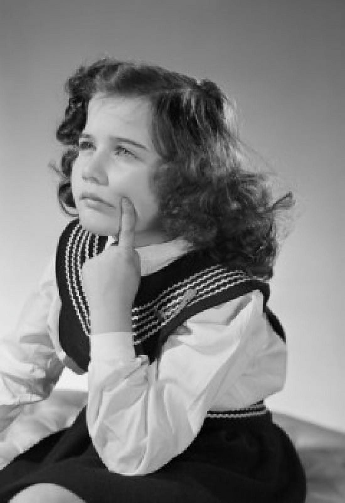 Studio portrait of girl Canvas Art - (24 x 36)