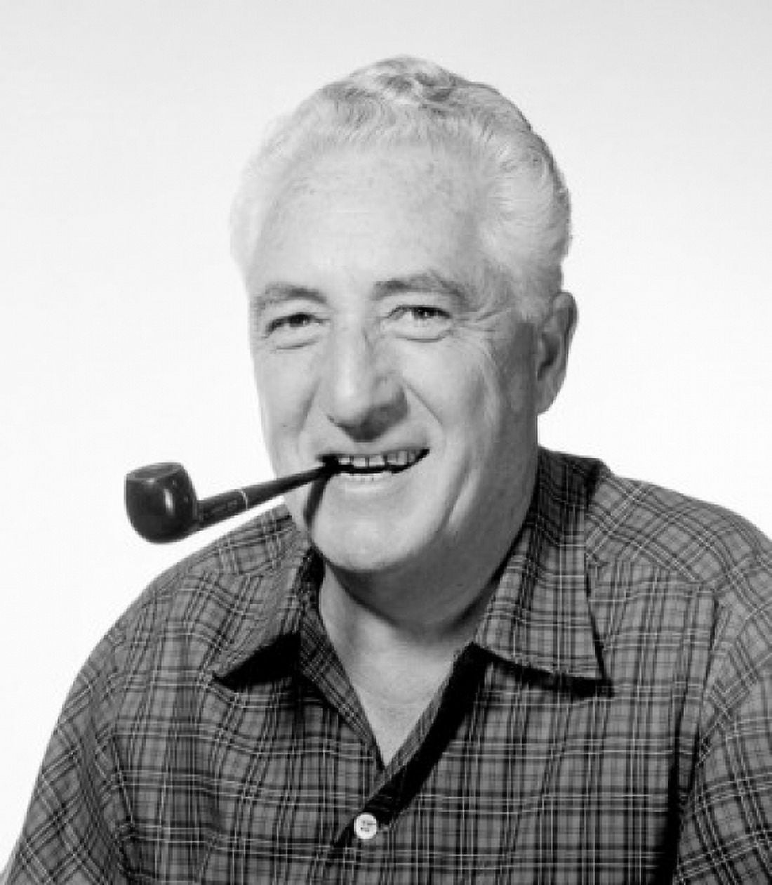 Studio portrait of man smoking pipe Canvas Art - (18 x 24)