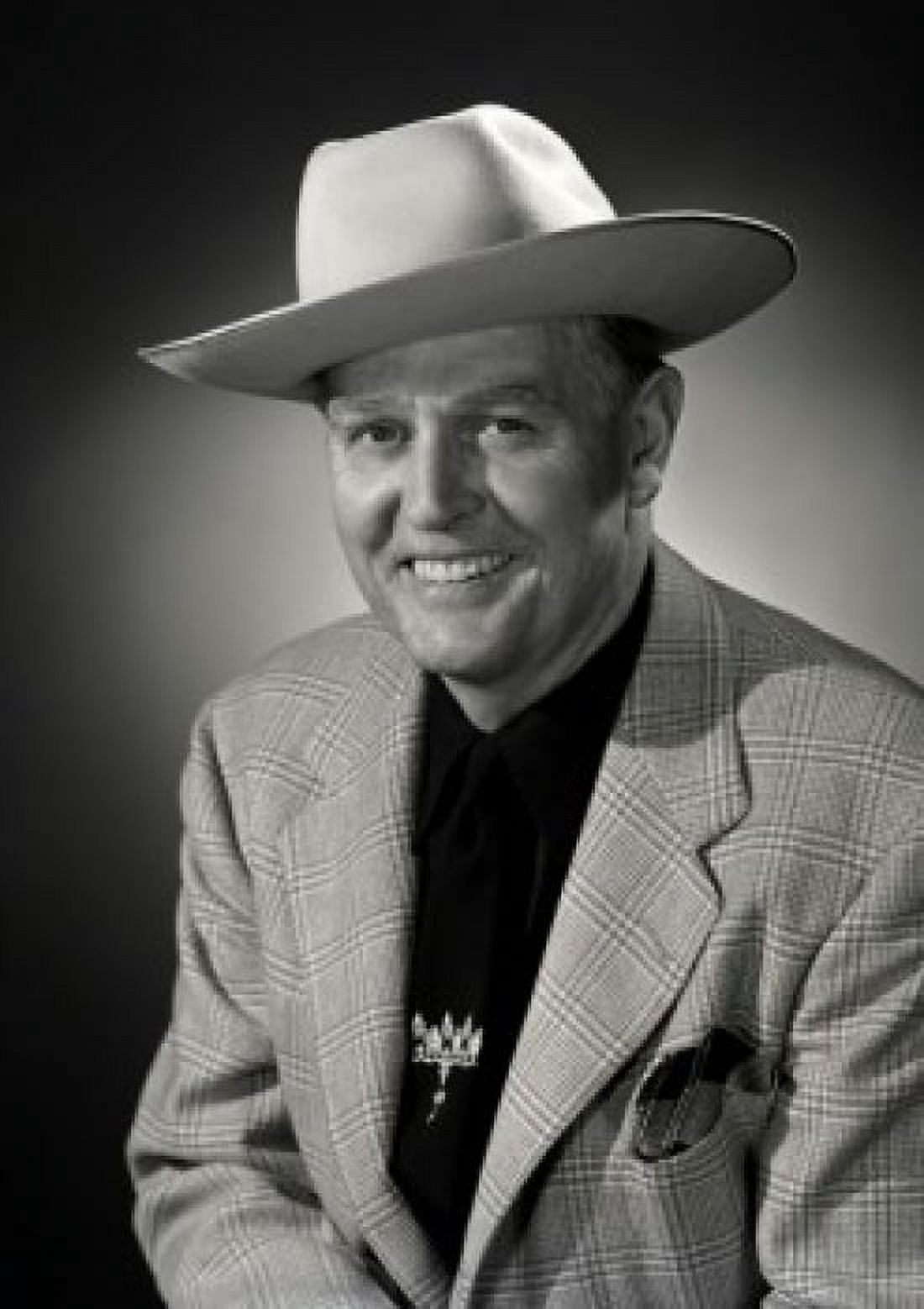 Studio portrait of man wearing cowboy hat Canvas Art - (18 x 24)