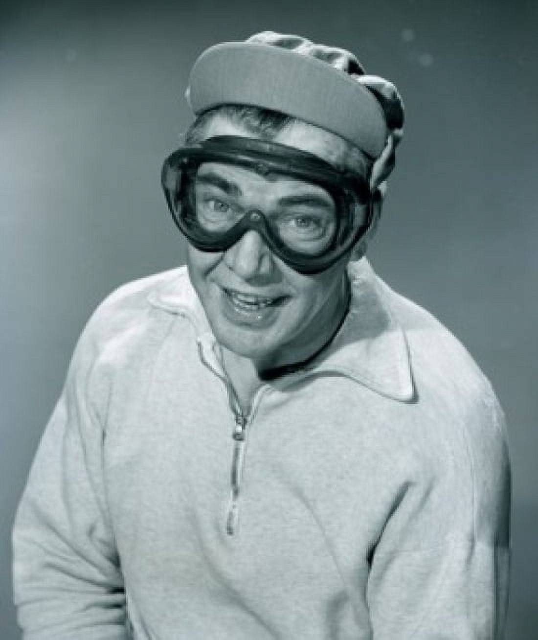Studio portrait of man wearing safety goggles Canvas Art - (18 x 24)