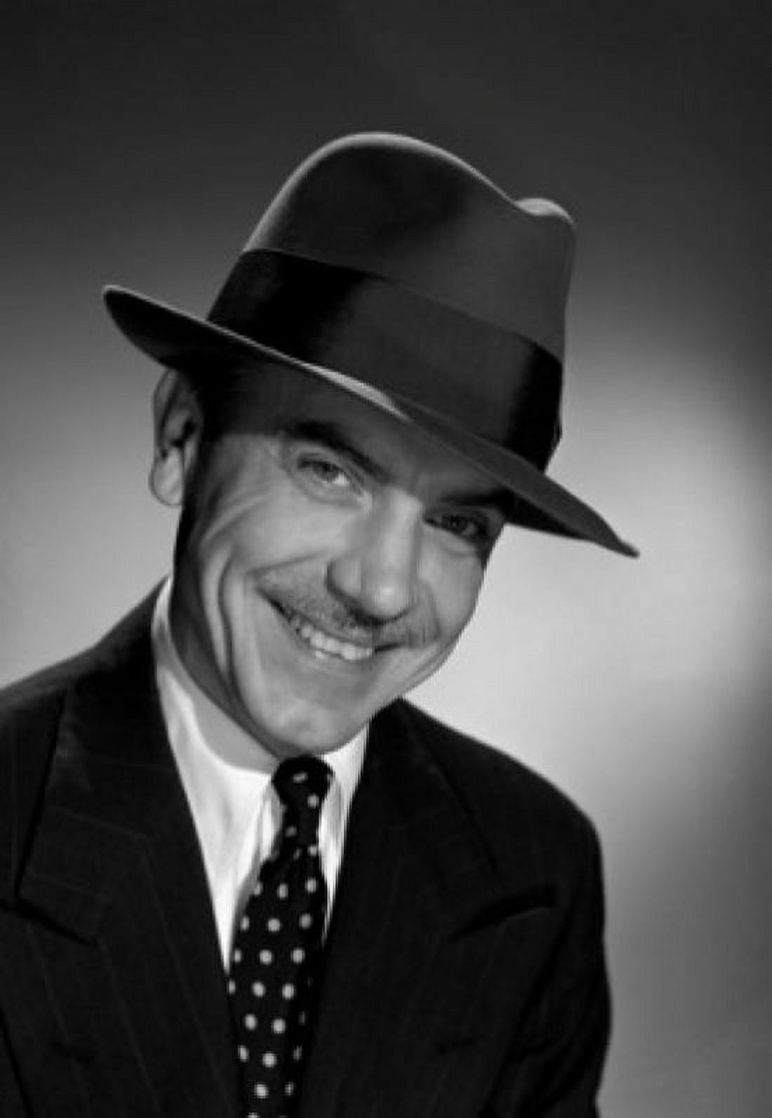 Studio portrait of mature man in hat Canvas Art - (24 x 36)
