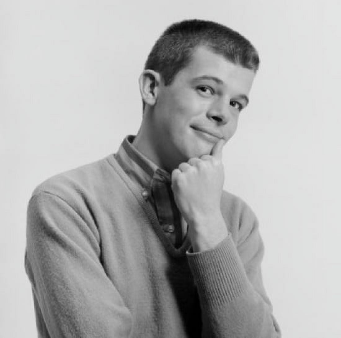 Studio portrait of young man Canvas Art - (18 x 24)