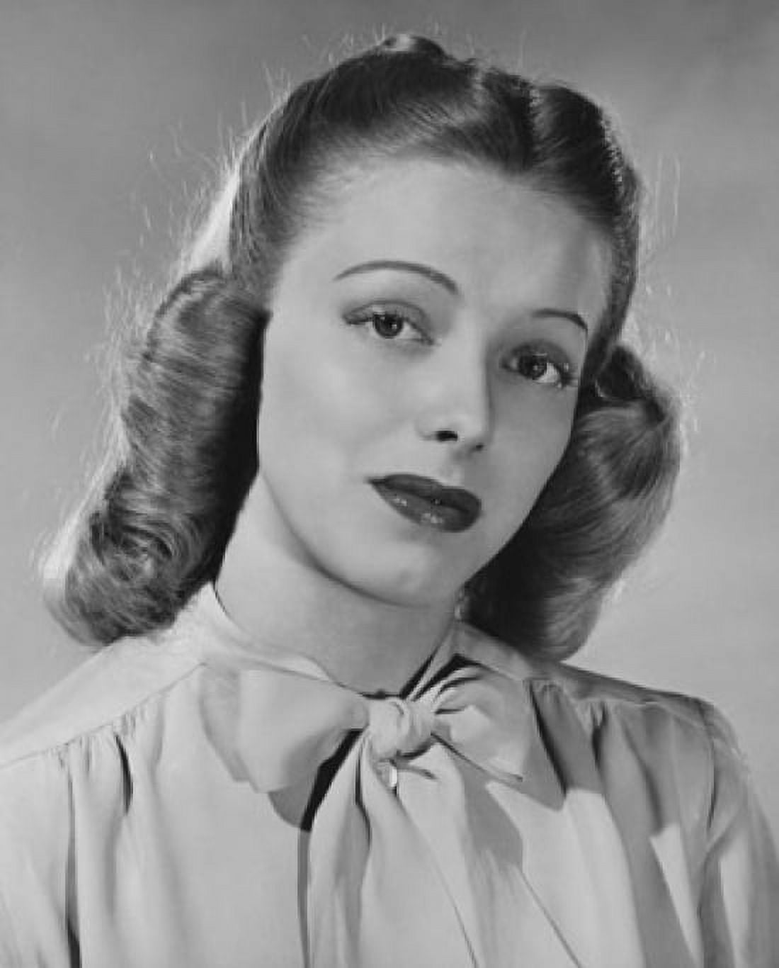 Studio portrait of young woman looking serious Canvas Art - (18 x 24)