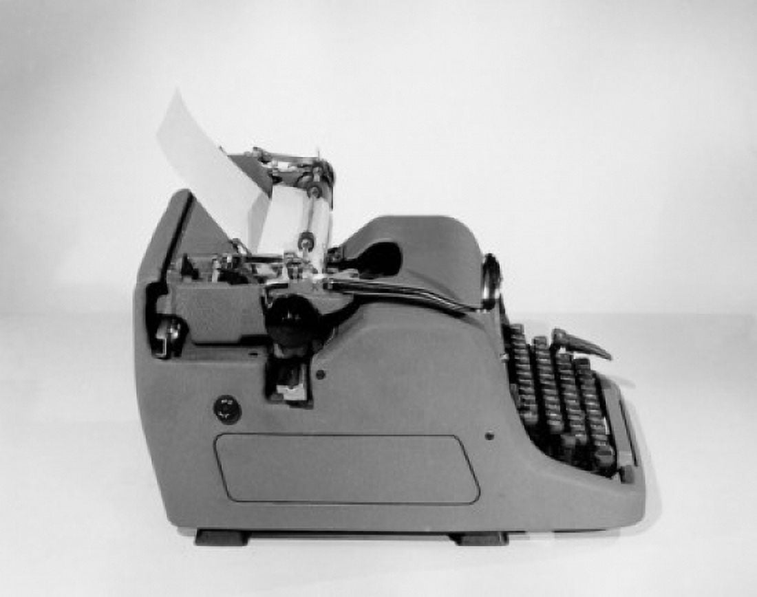 Studio shot of typewriter Canvas Art - (24 x 36)