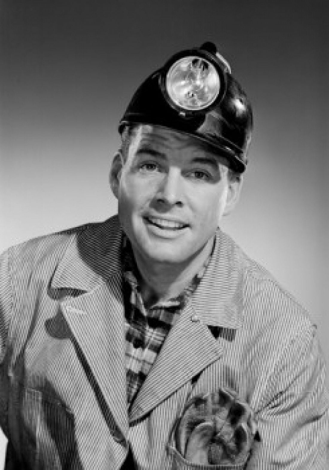 Studio shot of worker wearing hardhat Canvas Art - (18 x 24)