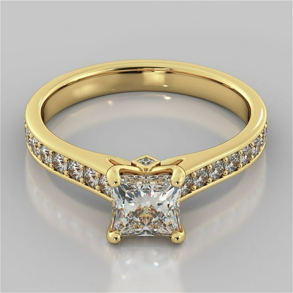 Stunning 1.30 Cts Princess Round Cut Diamonds Solitaire Engagement Ring in Hallmark 14K Yellow Gold