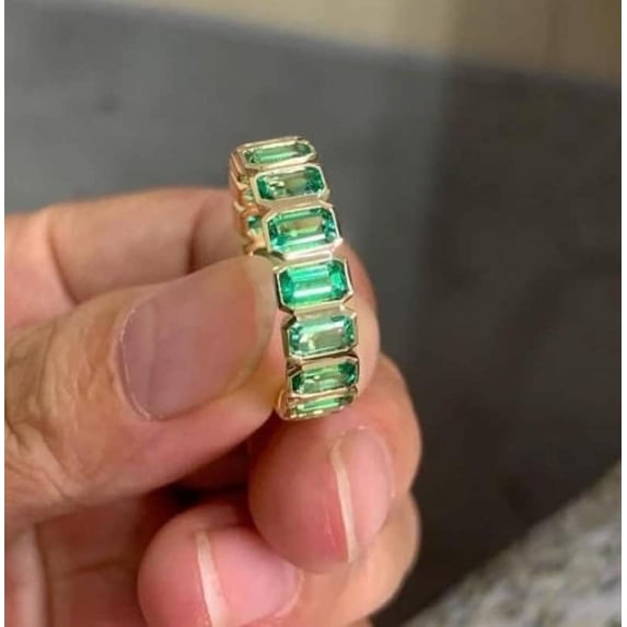 Stunning Created Emerald Octagon-Cut Vibrant Green Gemstone Band Full Eternity Ring 925 Sterling Silver Elegant Green Diamond-Inspired Gift for Women Gold Plated 8.5