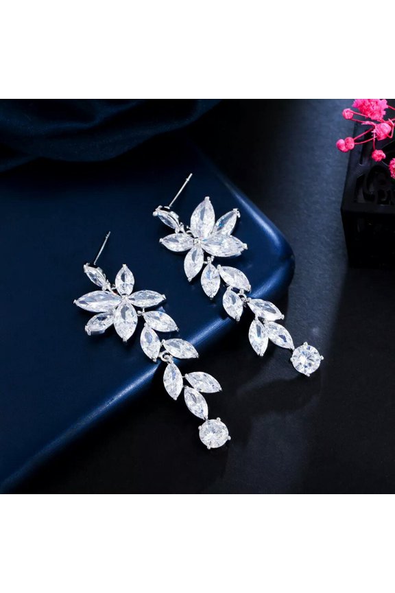 Stunning Topaz Cubic Zirconia Long Big Leaf Dangle Round Drop Earrings for Women