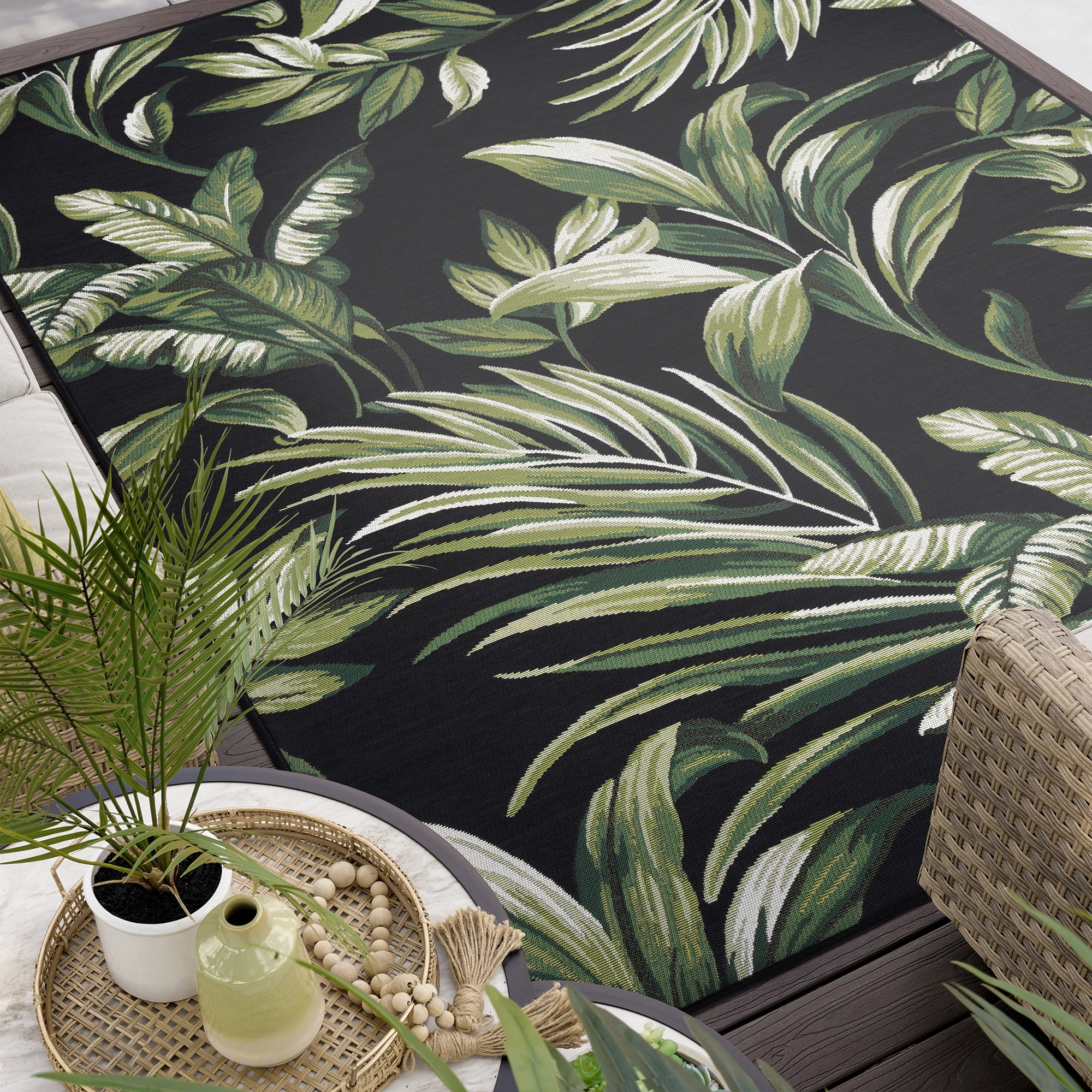 Stunning Transitional 8' x 10' Black and Green Polypropylene Outdoor Area Rug