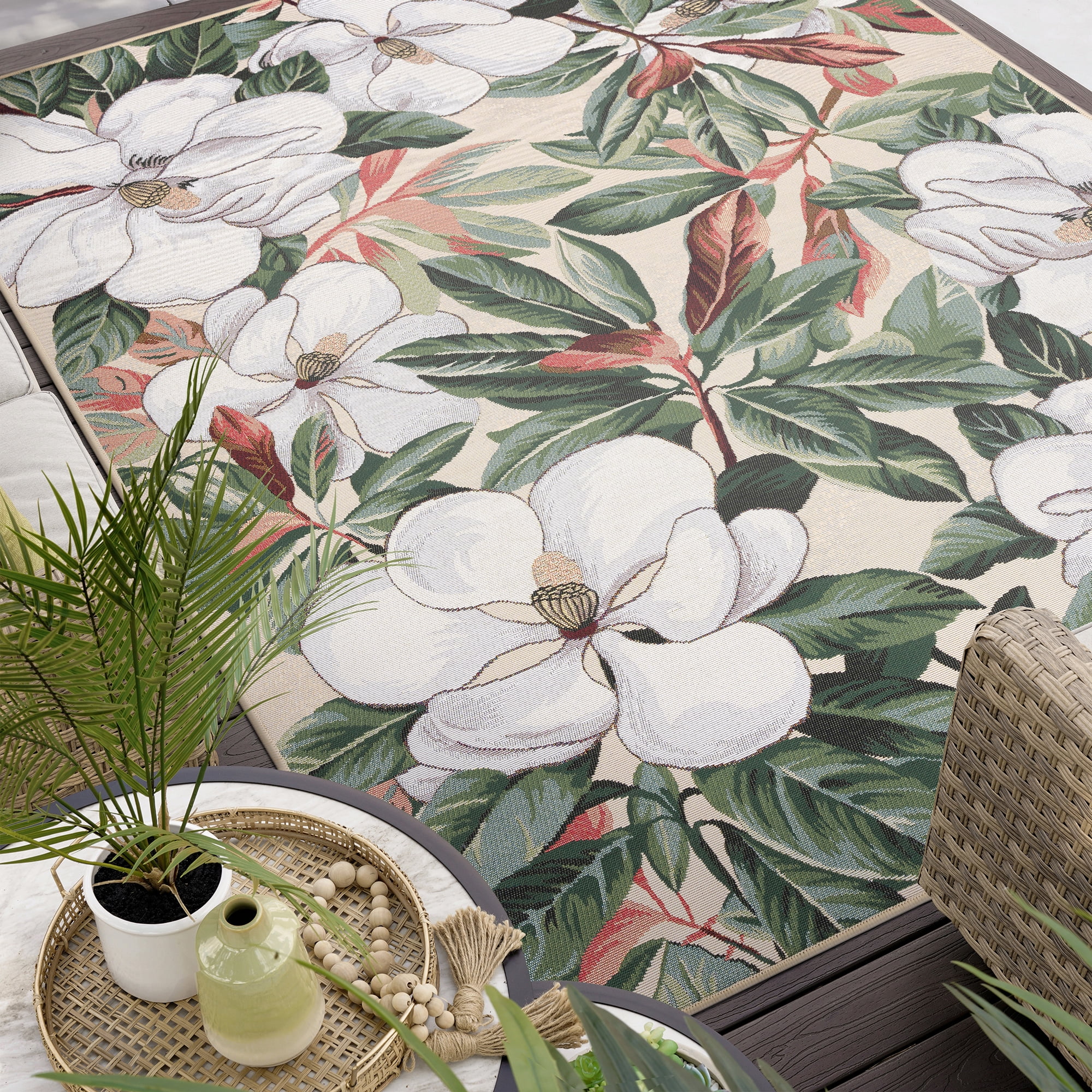 Stunning Transitional 8' x 10' Green and White Polypropylene Outdoor Area Rug