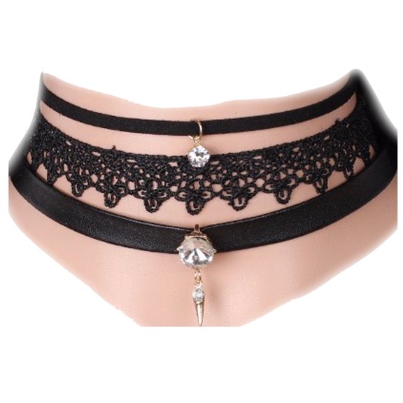 Stunning set of 3 collar style necklaces