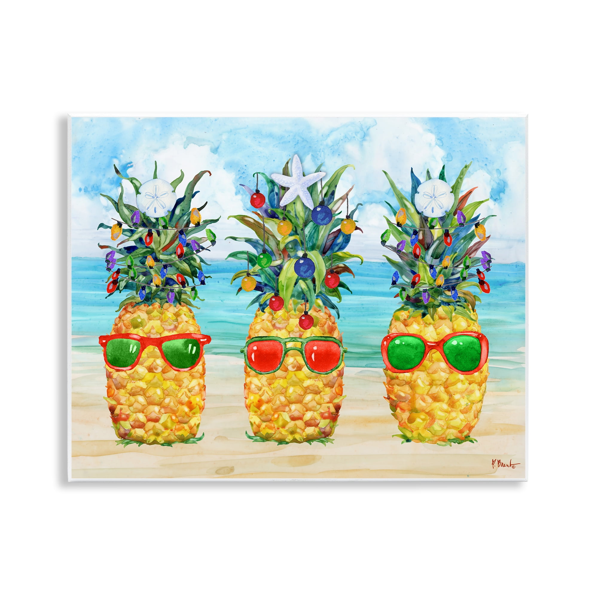 Festive Pineapples Coastal Holiday Wall Art in MDF Wood