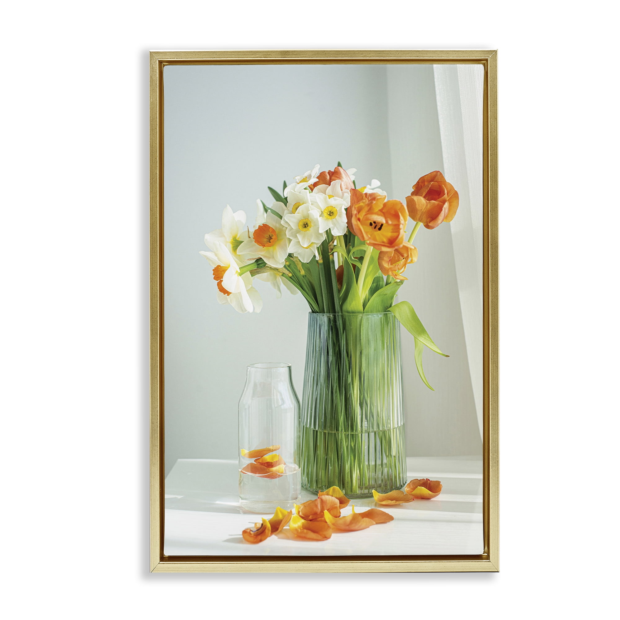 Stupell Industries Daffodil Still Life Botanical & Floral Photography Gold Floater Framed Art Print Wall Art, 21 x 31