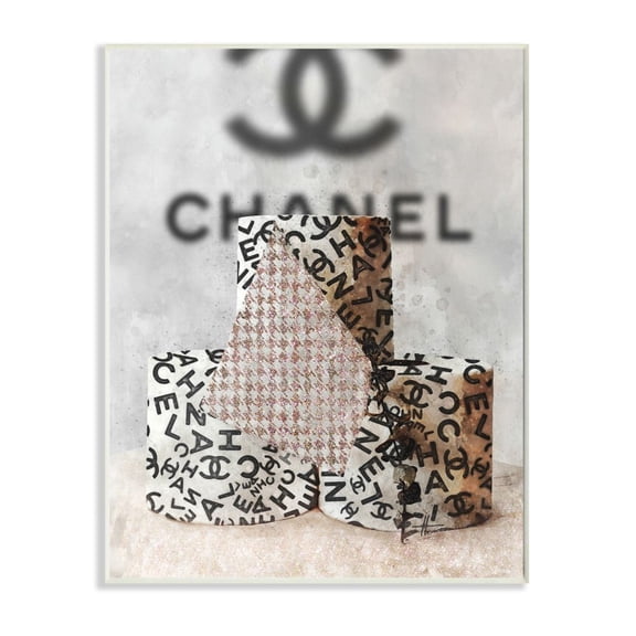 Stupell Industries Fashion Forward Toilet Paper Designer Detail Designed by Ziwei Li
