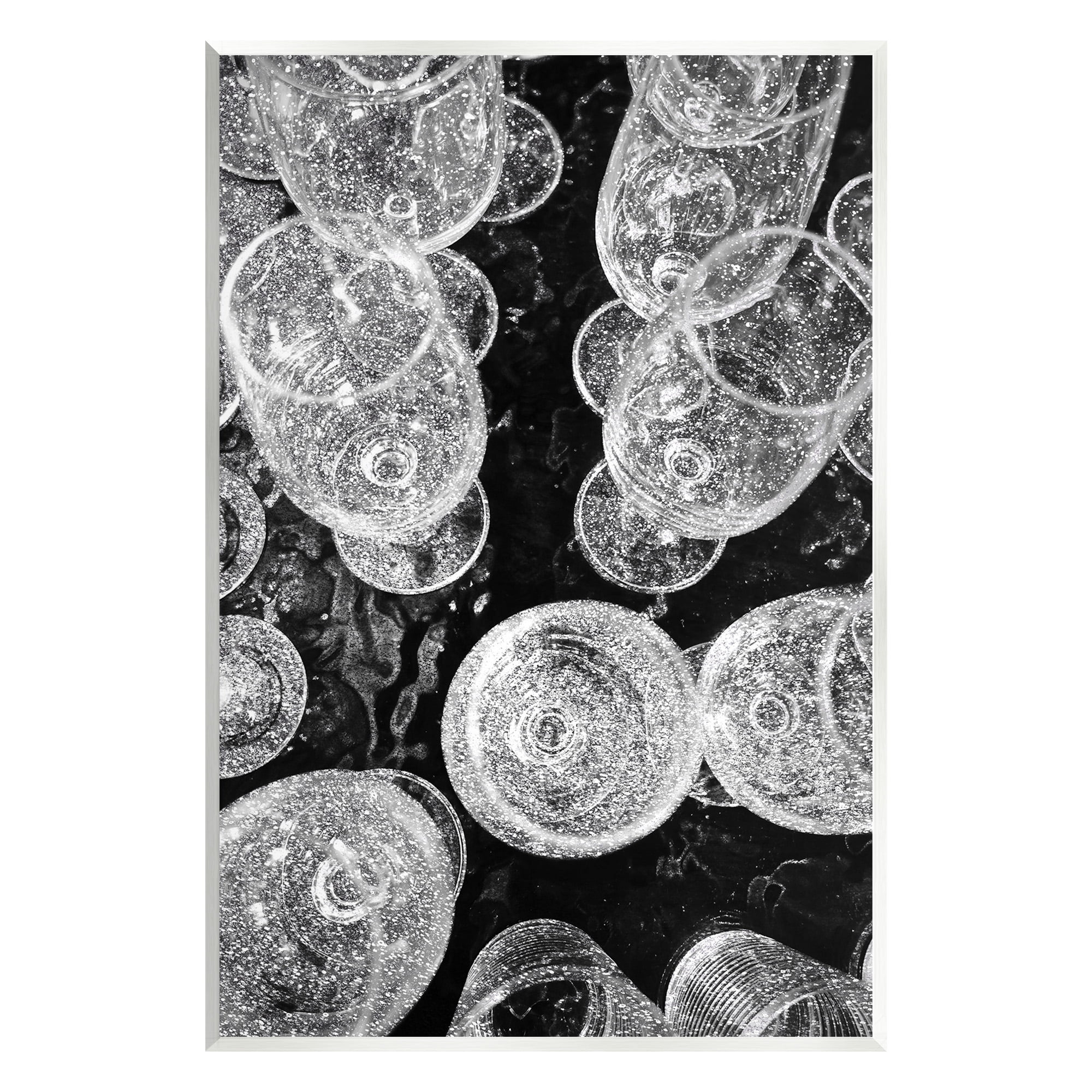 Stupell Industries Glitzy Wine Glasses Food & Beverage Photography Unframed Art Print Wall Art, 10 x 15
