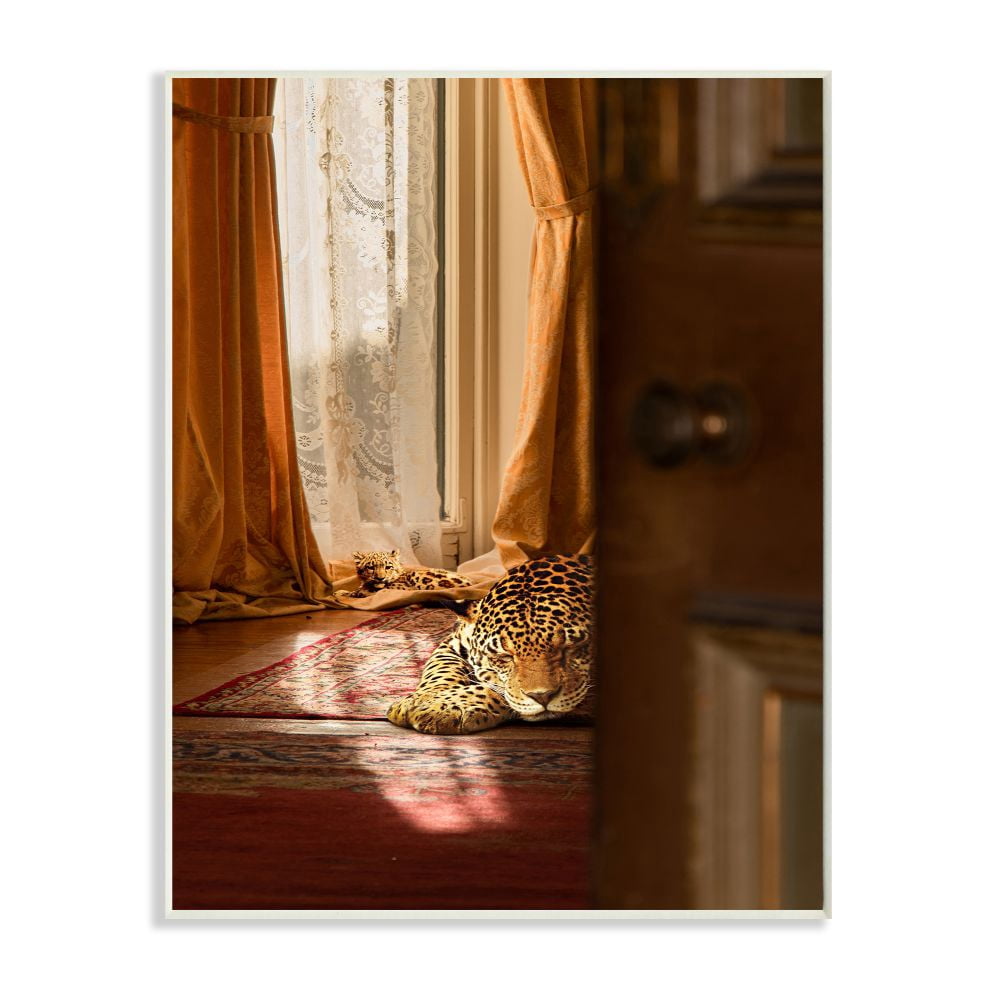 Stupell Industries Regal Cheetahs Resting in Elegant Classic Interior Graphic Art Unframed Art Print Wall Art, 13x19, by Ziwei Li