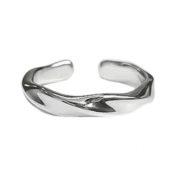 Sturdy Alloy Materials Mobius Rings Portable Accessory for Couples Seek Unique Fashion Statements Pieces Daily Use