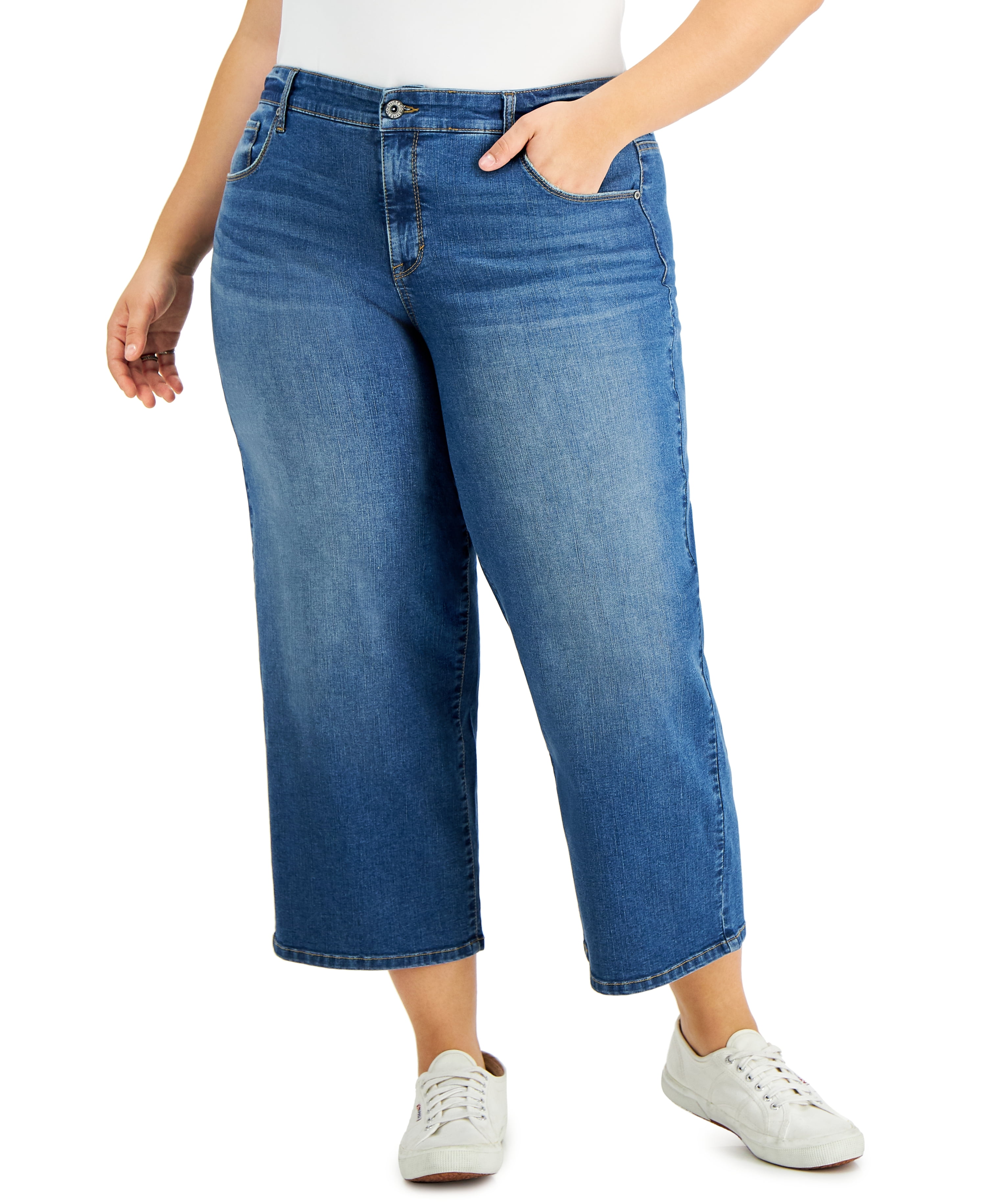 Plus Size Wide Leg Cropped Jeans