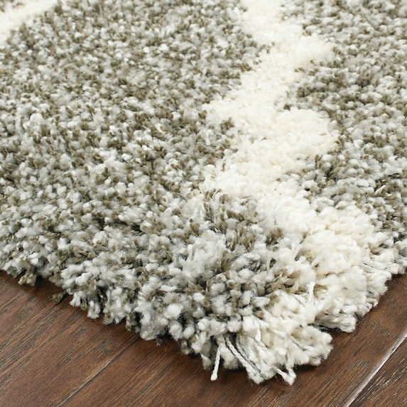 Style Haven Menlo Quatrafoil Shag Rug Grey/Cream 6'7" x 9'6" Polypropylene,Synthetic Geometric,Trellis 6' x 9' Indoor,Shag Living Room,Bedroom,Dining