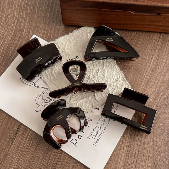 Stylish Acetate Shark Hair Clip - Strong Grip for Thick Hair, Perfect for Daily Wear and Special Occasions