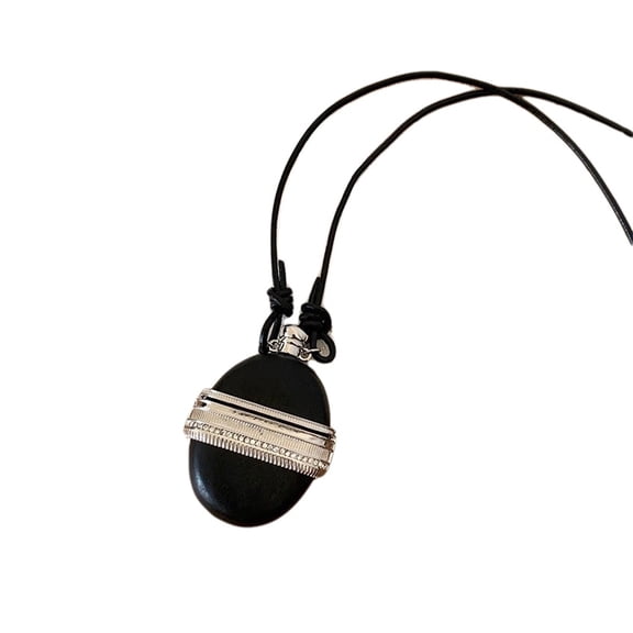 Stylish Adjustable Wine Flask Shape Pendant Necklace Grade Chain Necklaces Suitable for Fashion Outfits