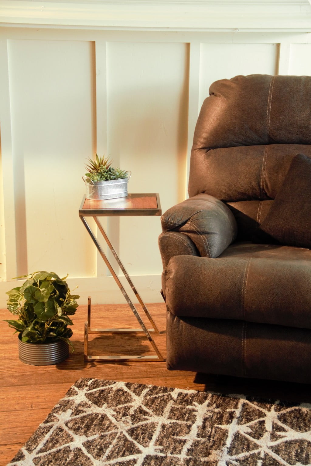 Sleek Mango Wood & Gold Metal Z-Shaped Side Table