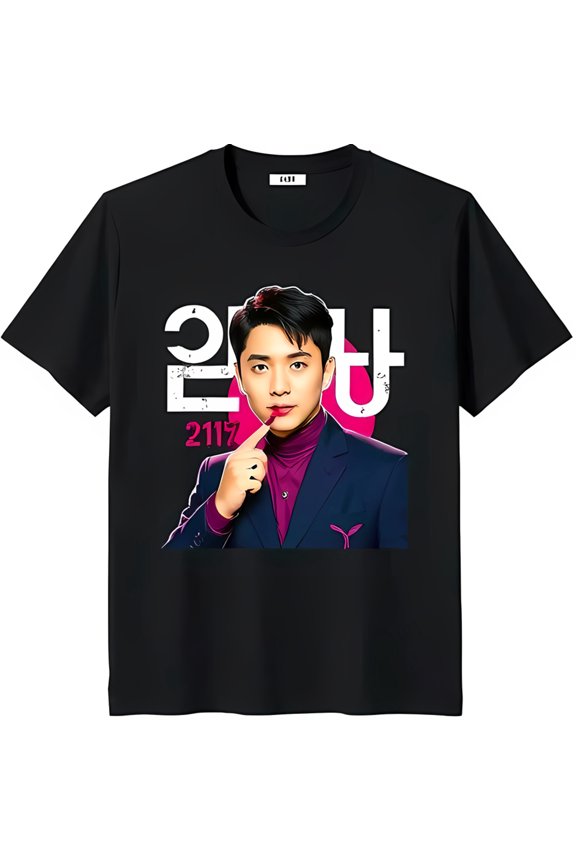 Stylish Black T-Shirt with Hush Graphic: Man in Suit & Bold '나' Design