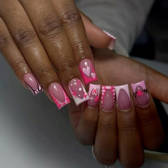 Stylish Heart Square False Nails Acrylic on Nails Manicure for Enhancing Valentine's Day Charm