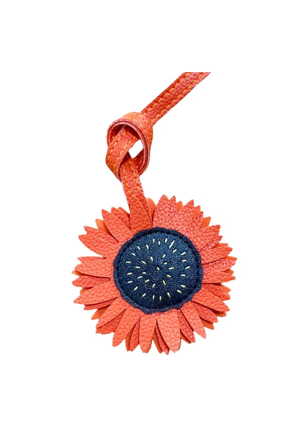 PU Leather Sunflowers Pendant Key Holder Car Key Chain Bag Accessory Handcrafted Keyring Accessory For Women Men